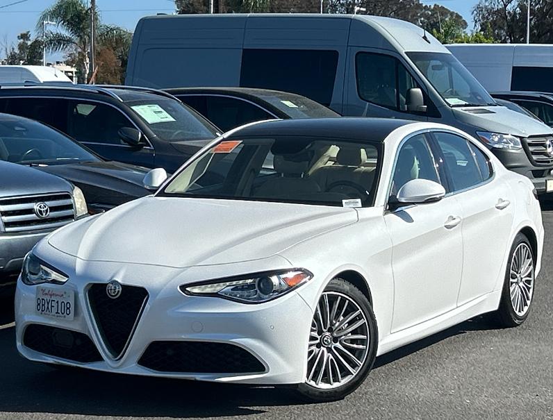 alfa romeo giulia 2018 ZARFAECN1J7572138 image alfa romeo giulia 2018 ZARFAECN1J7572138 image